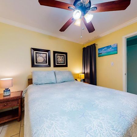 Victorian Condos Barefoot Beach Haven Galveston Exterior photo
